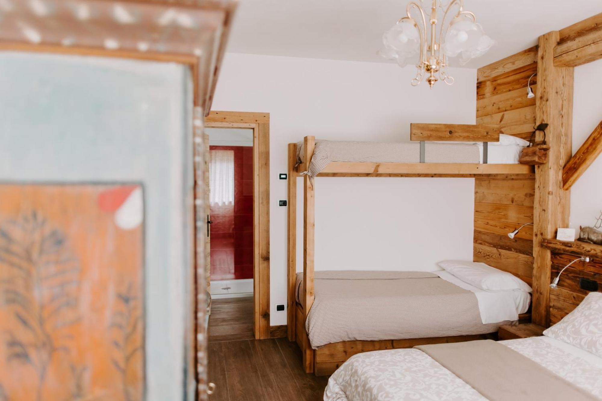 Fra Rose E Mughi Panzió Domegge di Cadore Kültér fotó