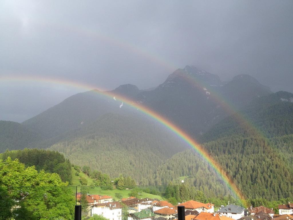 Fra Rose E Mughi Panzió Domegge di Cadore Kültér fotó