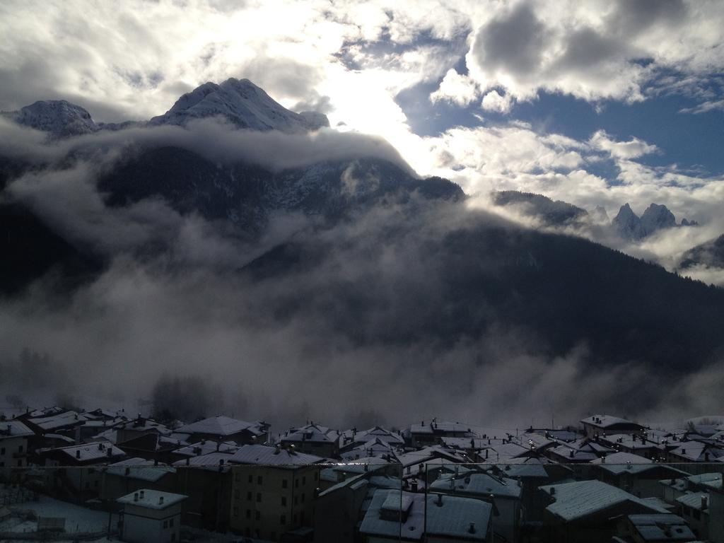 Fra Rose E Mughi Panzió Domegge di Cadore Kültér fotó